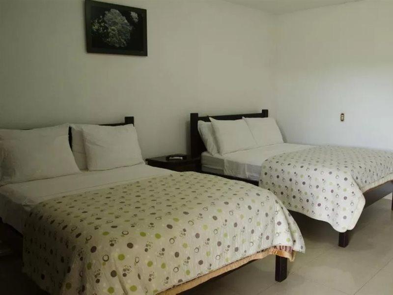 Hotel Cielo Azul Resort Tilarán Esterno foto